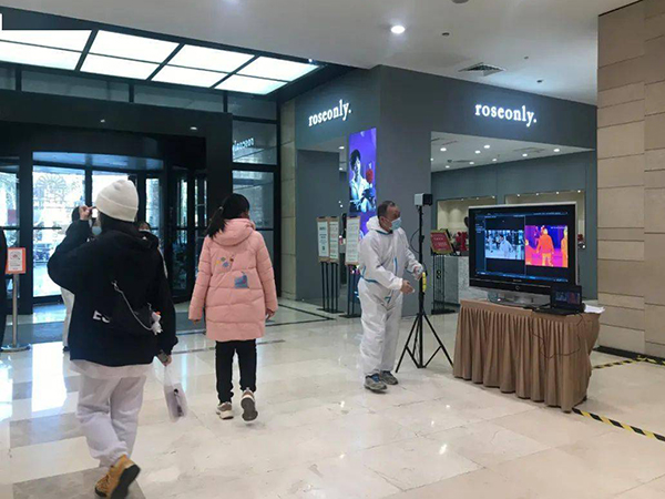 商場(chǎng)紅外熱成像測(cè)溫儀