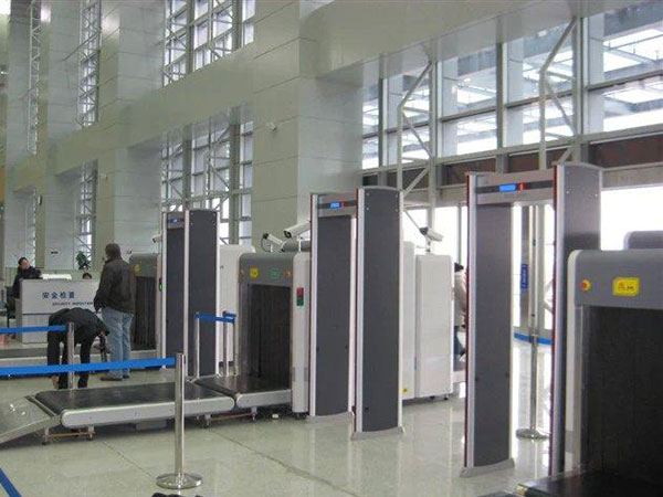 金屬安檢門(mén)